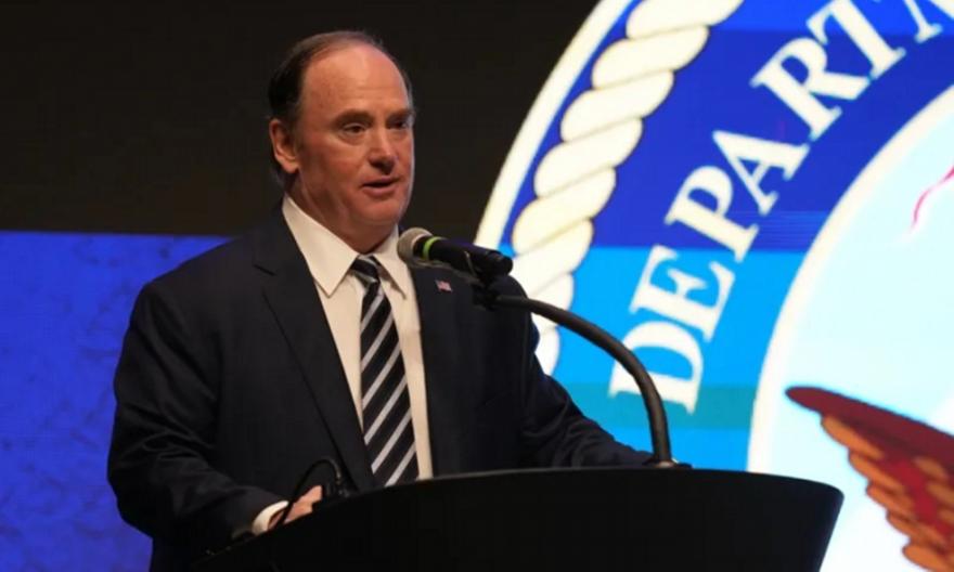 Παραιτήθηκε ο υπουργός Πολεμικού Ναυτικού των ΗΠΑ, ο δεύτερος υψηλόβαθμος στρατιωτικός αξιωματούχος αυτόν τον μήνα