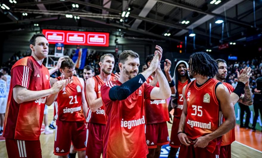 Πέρασε από την έδρα της Βούρτζμπουργκ και παρέμεινε την κορυφή η Μπάγερν