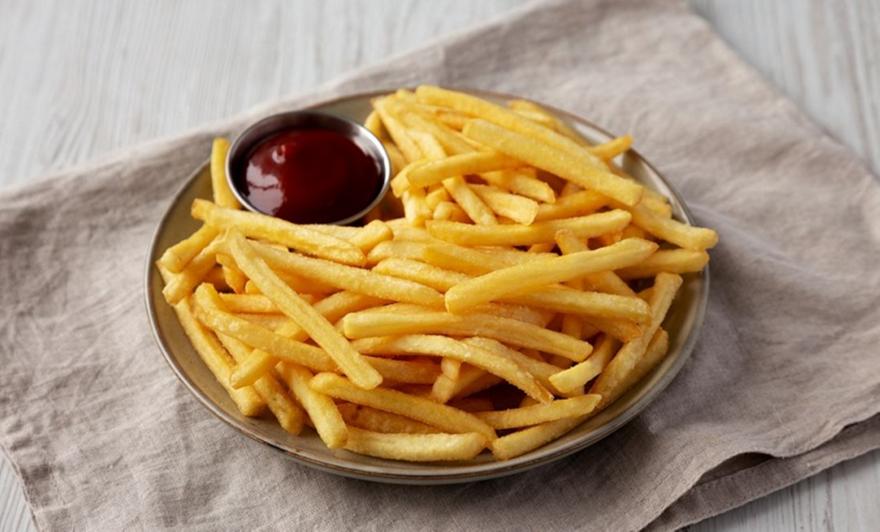 Το καλό νέο της ημέρας: Eπιστήμονες βρήκαν τρόπο να μειώσουν τα λιπαρά στις τηγανητές πατάτες