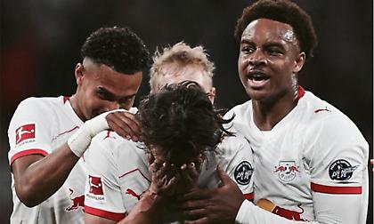 Στρώνει… σεντόνι η Λειψία!