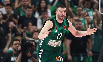 Ρογκαβόπουλος: «Δεν είμαστε ικανοποιημένοι από την εικόνα μας συνολικά, έχουμε βελτιωθεί μετά την επιστροφή του Λεσόρ»