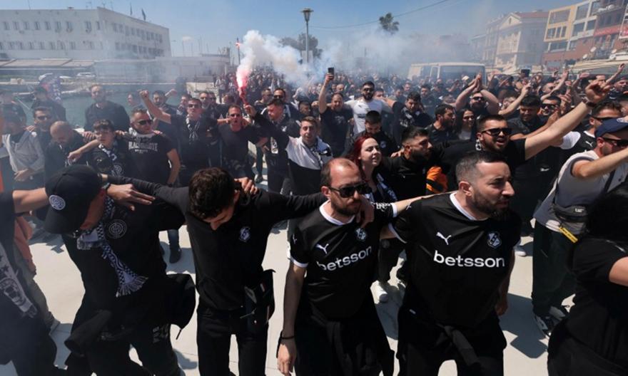 «Συγγνώμη για τη φασαρία, το σπίτι θα γίνει… Γεντί Κουλέ»: Το φοβερό σημείωμα μητέρας φίλου του ΟΦΗ στους γείτονες!