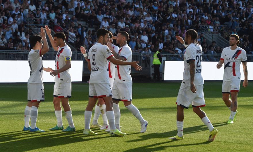 Η Παρί Σεν Ζερμέν πέρασε με τριάρα τίτλου από την έδρα της Ανζέ, πριν το μεγάλο ραντεβού της με την Μπάγερν