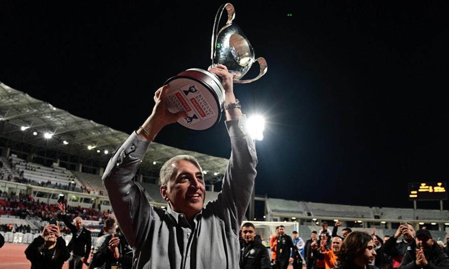 Μπούσης: «Μετά τον περσινό τελικό είπα στους παίκτες να μείνουν πεινασμένοι - Δείξαμε ότι ο ΟΦΗ μπορεί να ονειρεύεται»!