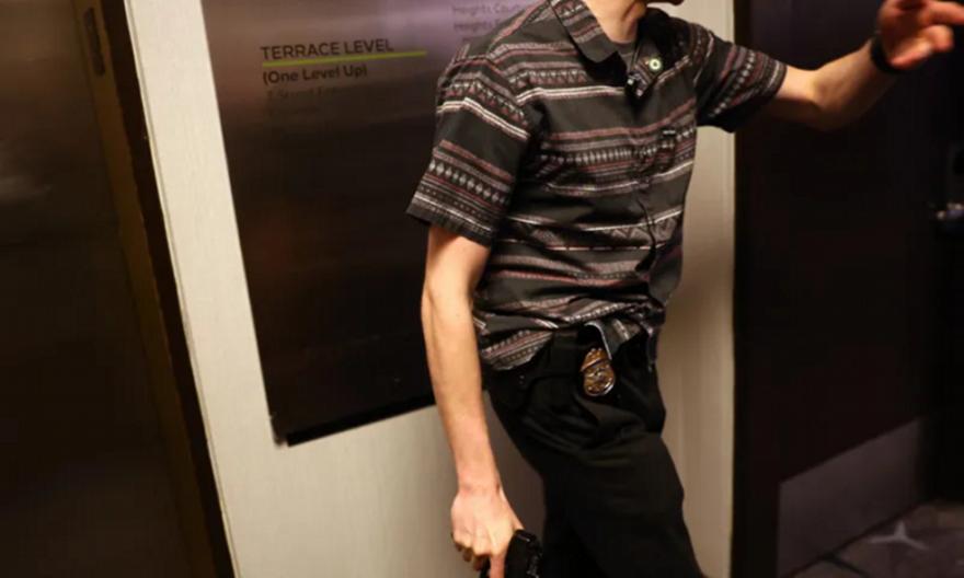 Τρόμος στο δείπνο ανταποκριτών: Η στιγμή που ο ένοπλος ανοίγει πυρ στο Hilton της Ουάσινγκτον