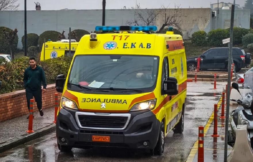 Βουλή: Εντός του 2027 η παραλαβή 255 νέων ασθενοφόρων για το ΕΚΑΒ