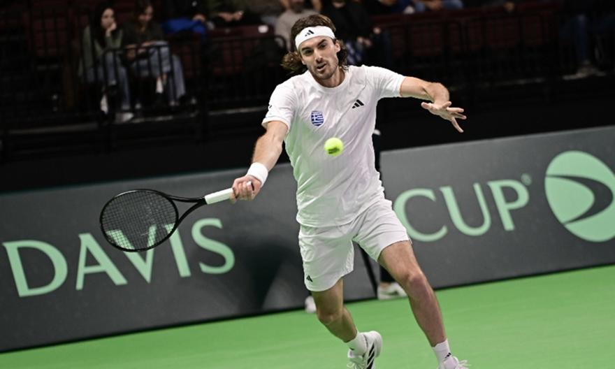 Τσιτσιπάς-Μέριδα: Δοκιμασία με φόντο τους «16» στη Μαδρίτη