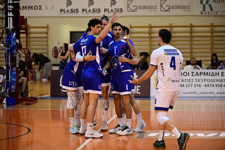 Παραμένει στη Νοvibet Volley League ο Φοίνικας Σύρου - Δεν κατεβαίνει στο μπαράζ ανόδου ο Ηρακλής