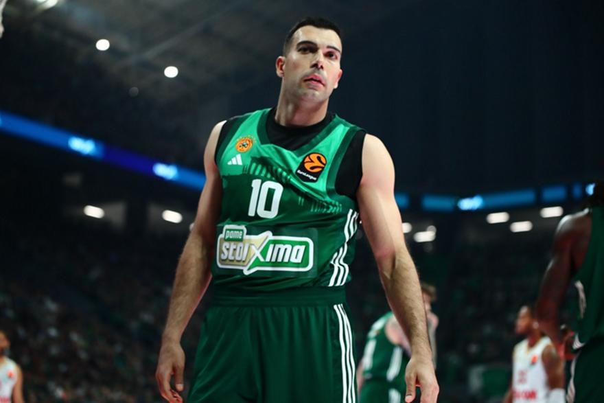 Οι ευχές του Πολονάρα στον Σλούκα και η αποθέωση από τους φίλους του Παναθηναϊκού