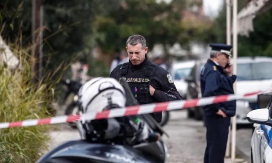 Διευθύντρια σχολείου νεκρή έπειτα από πτώση από ταράτσα πολυκατοικίας στον Κολωνό