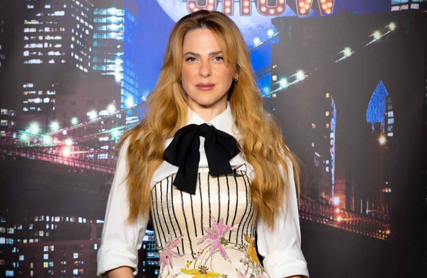 Ρένα Μόρφη: Ο απίθανος λόγος που την έδιωξαν από σερβιτόρα και η δήλωση ότι είναι μεταχρονολογημένη... Ρουβίτσα!