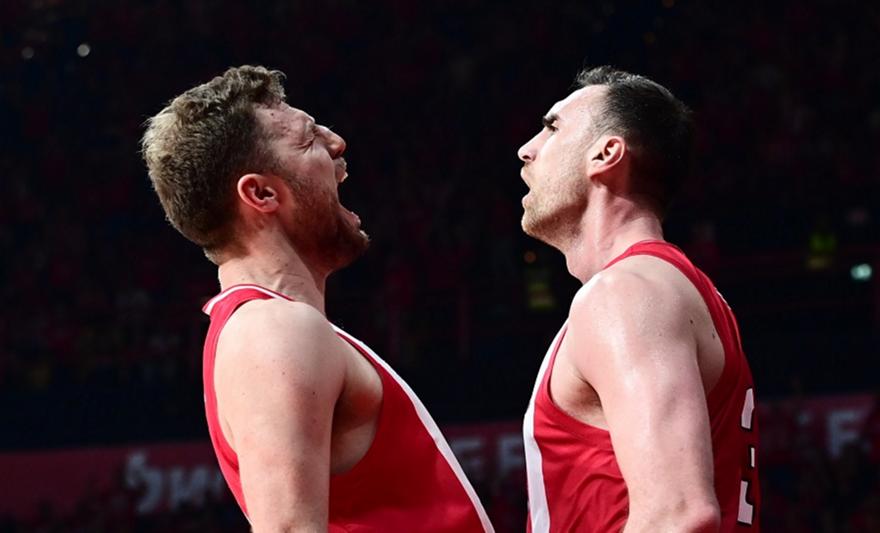 Ζέρβας: «Τότε αποσυμπιέστηκε ο Ολυμπιακός απέναντι στη Μονακό – Είναι αυτό που έλειπε στον άσο ο Τζόσεφ»