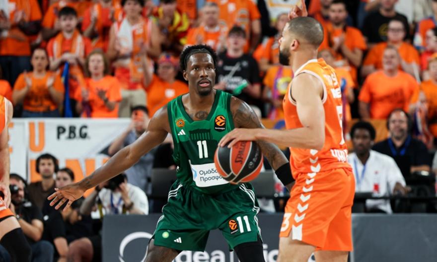 Η απίθανη άμυνα και το κλέψιμο του Χέιζ-Ντέιβις που έδωσε τη νίκη στον Παναθηναϊκό!