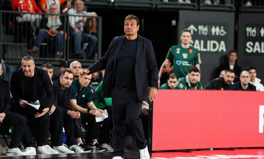 Αταμάν: «Πάντα μοιραζόμαστε τα συναισθήματά μας με Γιαννακόπουλο - Ελπίζω να γίνει και στον τελικό της Euroleague»