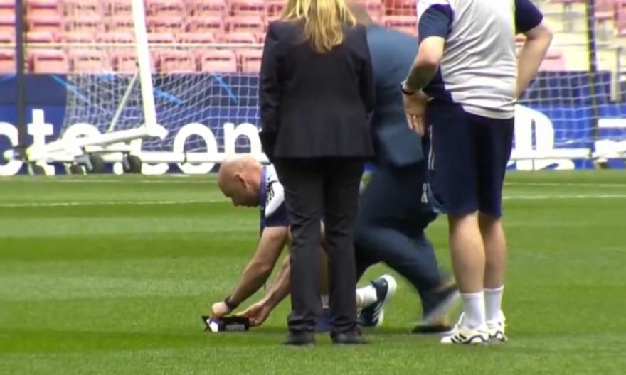 Η UEFA μέτρησε το ύψος του χορταριού στο «Μετροπολιτάνο» μετά από αίτημα της Άρσεναλ!