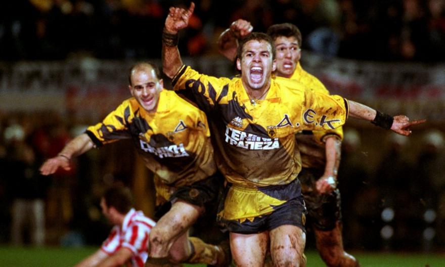 Στο Μουσείο της ΑΕΚ η λασπωμένη φανέλα του Ντέμη με Ολυμπιακό (pic)