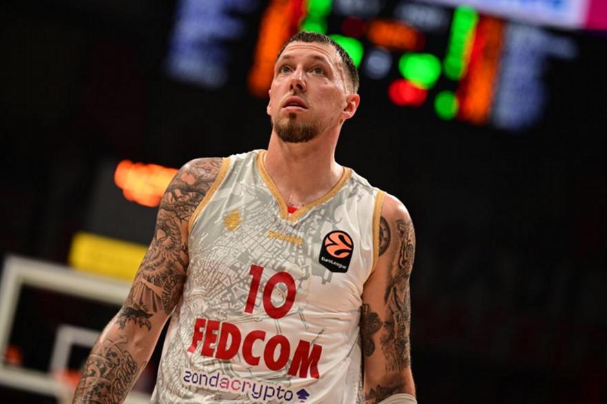 Πρόβλημα με τον Τάις στη Μονακό: Χτύπησε στο δεξί χέρι και έφυγε για τα αποδυτήρια