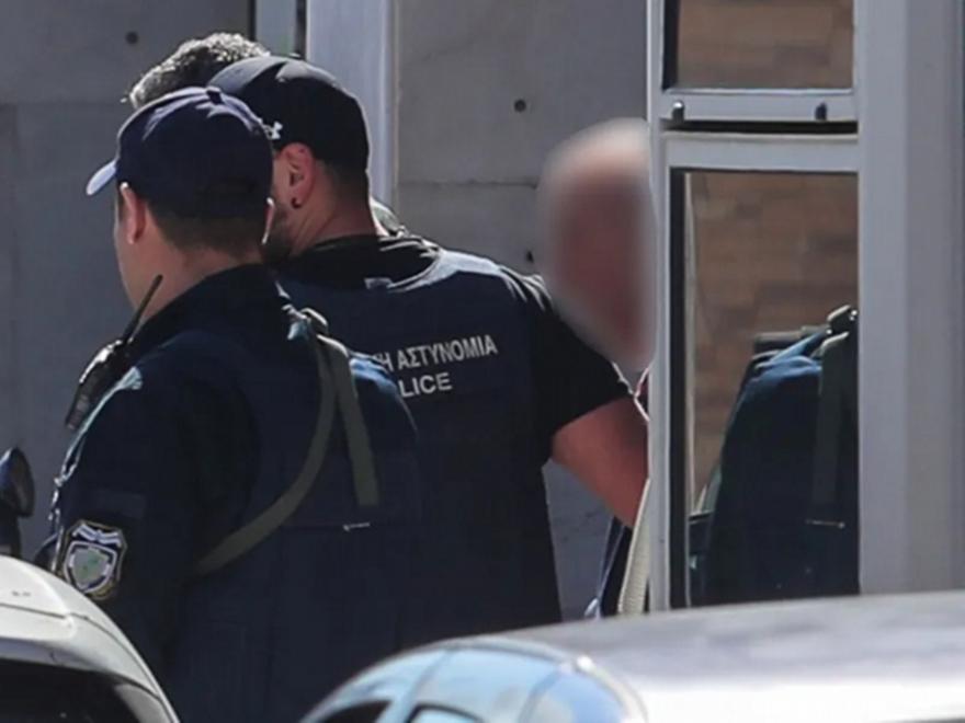 Στον ανακριτή σήμερα ο 89χρονος για τους πυροβολισμούς σε ΕΦΚΑ και Πρωτοδικείο – Βαρύ το κατηγορητήριο