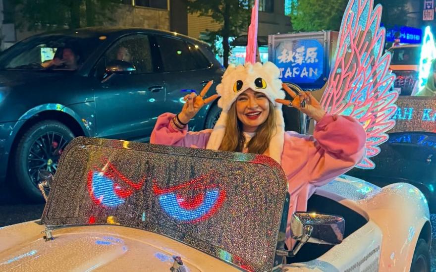 Αποστολία Ζώη: Tokyo Drift αλλιώς... Με καρτ, στολή και καπέλο....Λευκή Οργή