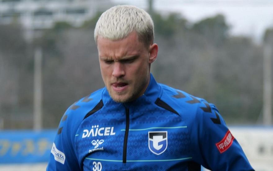 Tελείωσε από την Γκάμπα Όσακα μετά από 49 ημέρες ο Φίλιπ Μαξ