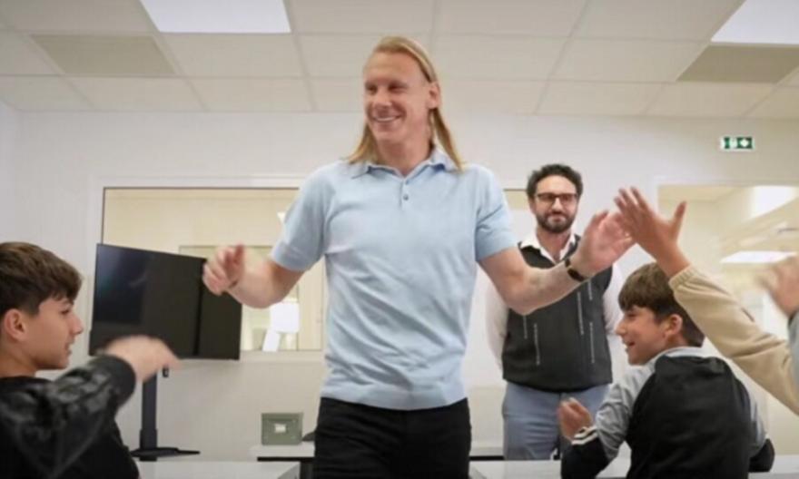 Το όμορφο βίντεο της ΑΕΚ με νεαρούς φίλους της ομάδας, Βίντα και μαθήματα κιτρινόμαυρης ιστορίας