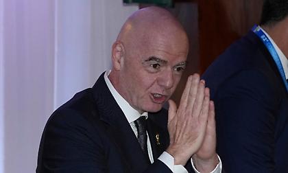 Η χειραψία ανάμεσα σε Ισραήλ και Παλαιστίνης που επιχείρησε ο Ινφαντίνο και κατέληξε σε φιάσκο