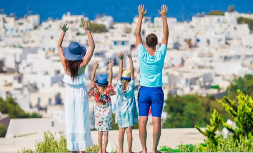 Κοινωνικός Τουρισμός 2026: Λήγει αύριο η προθεσμία αιτήσεων – Πάνω από 340.000 οι συμμετοχές