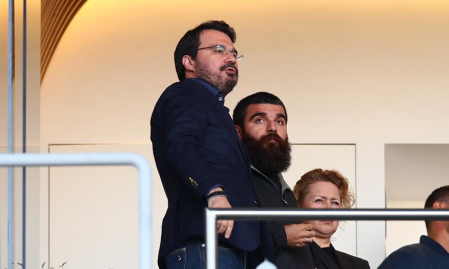 Στα αποδυτήρια του ΠΑΟΚ Γιώργος και Νίκος Σαββίδης, μοίρασαν συγχαρητήρια σε παίκτες και Λουτσέσκου
