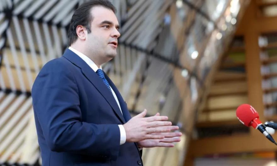 Στις Βρυξέλλες ο Πιερρακάκης για το Eurogroup - Στο επίκεντρο οι επιπτώσεις της κρίσης στη Μέση Ανατολή