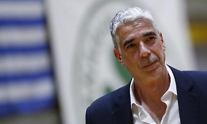 Αναλαμβάνει τον Φοίνικα Σύρου ο Άκης Χατζηαντωνίου!