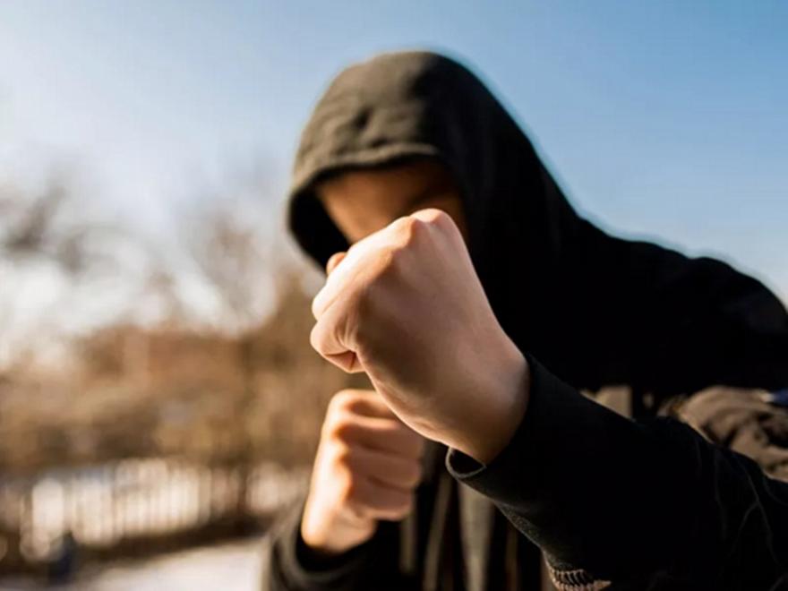 Οπαδικό επεισόδιο με ανήλικους και τέσσερις τραυματίες μετά από ματς ερασιτεχνικού ποδοσφαίρου στη Θεσσαλονίκη!