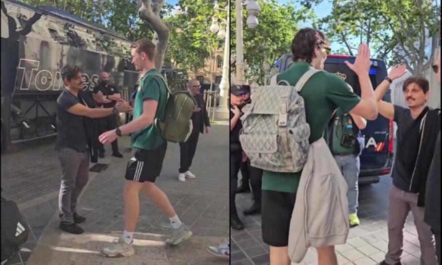 Εμψύχωσε με high five όλους τους παίκτες του Παναθηναϊκού ο Γιαννακόπουλος κατά την αναχώρηση από το ξενοδοχείο