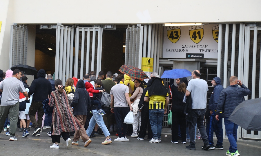 ΑΕΚ: Χαμός στη Νέα Φιλαδέλφεια για την προπόνηση των πρωταθλητών