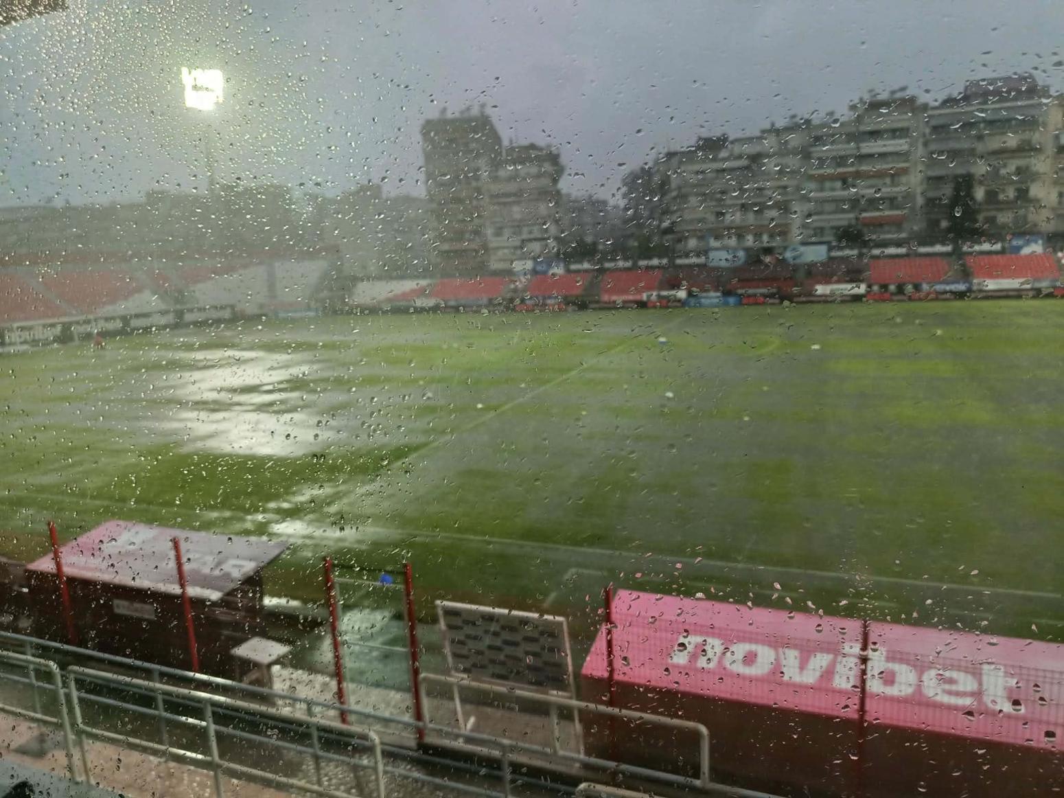 Πανσερραϊκός-Παναιτωλικός: Καταρρακτώδης βροχή στις Σέρρες