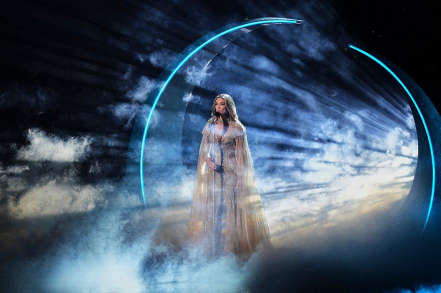 Eurovision 2026: Η διπλή ελληνική «σφραγίδα» πίσω από το εντυπωσιακό φόρεμα της Delta Goodrem