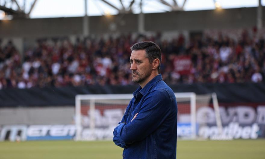 Κέρκεζ: «Σε κάθε ματς διεκδικούμε τη νίκη, μακάρι να μείνει ο Μπάκου»
