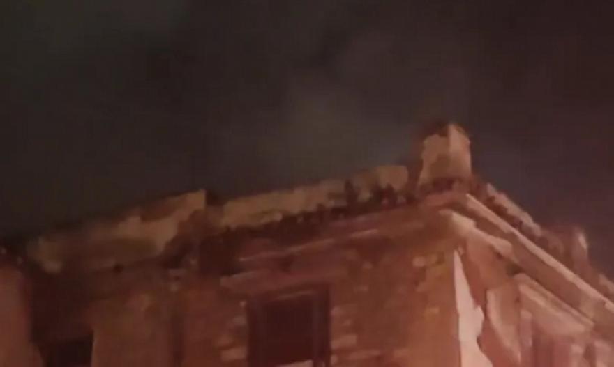 Φωτιά σε εγκαταλελειμμένο κτίριο στο Κουκάκι