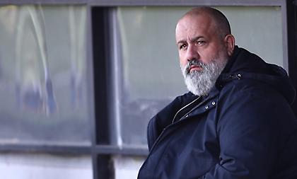 Ο διάλογος Καραπαπά – Φωτιά και οι φάσεις που «φωνάζει» ο Ολυμπιακός