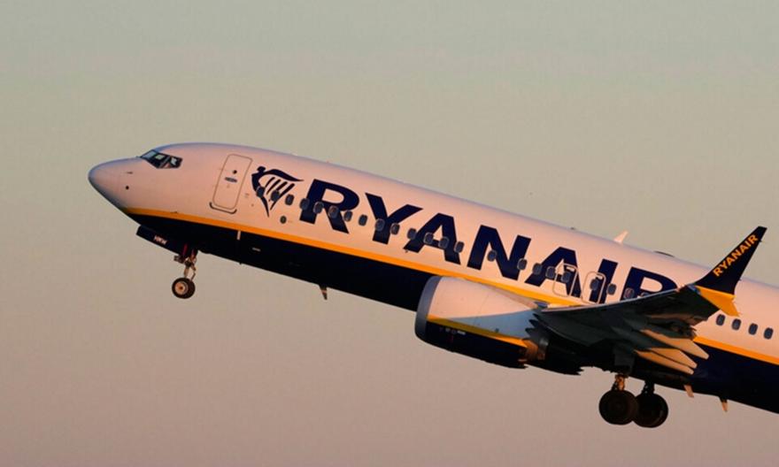 Η Ryanair δεν ανησυχεί για ελλείψεις καυσίμων αλλά προειδοποιεί για αυξήσεις στα εισιτήρια