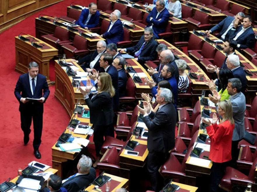 Βουλή: Με 151 βουλευτές η απόφαση για εξεταστική επιτροπή για τις υποκλοπές - Αποχώρησαν ΠΑΣΟΚ, ΣΥΡΙΖΑ, ΚΚΕ