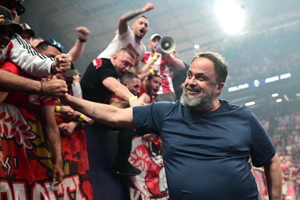 Ολυμπιακός: Πιάστηκαν στα χέρια Μαρινάκης με Δημητριάδη στο Telekom Center!