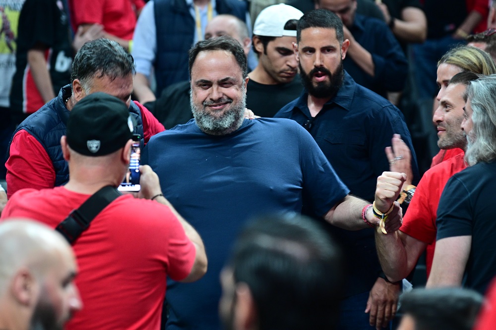 Ολυμπιακός: Πιάστηκαν στα χέρια Μαρινάκης με Δημητριάδη στο Telekom Center!