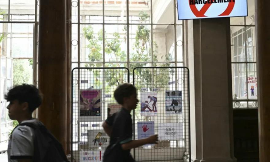 Τεράστιο σκάνδαλο στη Γαλλία: Δεκάδες καταγγελίες για βία και σεξουαλική κακοποίηση παιδιών σε σχολεία