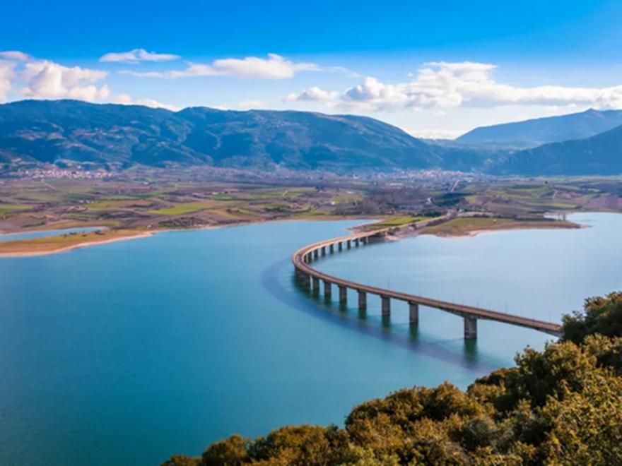 Συναγερμός στην Κοζάνη: Εντοπίστηκε νεκρός άνδρας στη λίμνη Πολυφύτου - Ήταν μέσα σε αυτοκίνητο