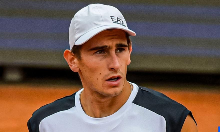 Με Αρνάλντι στον 2ο γύρο ο Τσιτσιπάς στο Roland Garros
