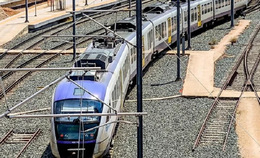 Προαστιακός: Σημαντικές καθυστερήσεις στα δρομολόγια λόγω τεχνικού προβλήματος