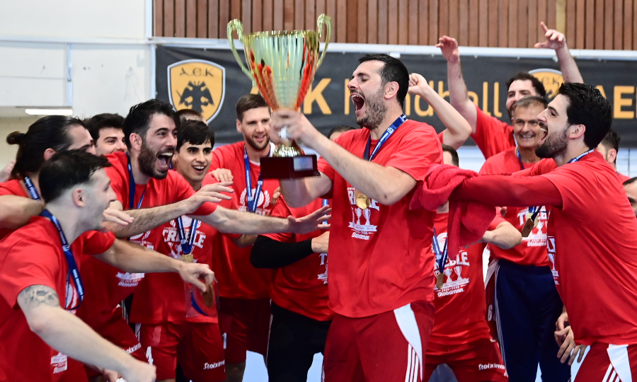 Ολυμπιακός: Η απονομή του τίτλου του πρωταθλητή της Handball Premier