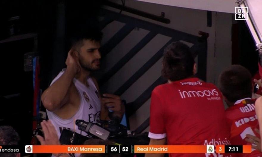 Ο Γιούρτσεβεν αποβλήθηκε, έκανε χειρονομία «δεν ακούω» στους οπαδούς της Μανρέσα και έδειξε το σήμα της Ρεάλ!