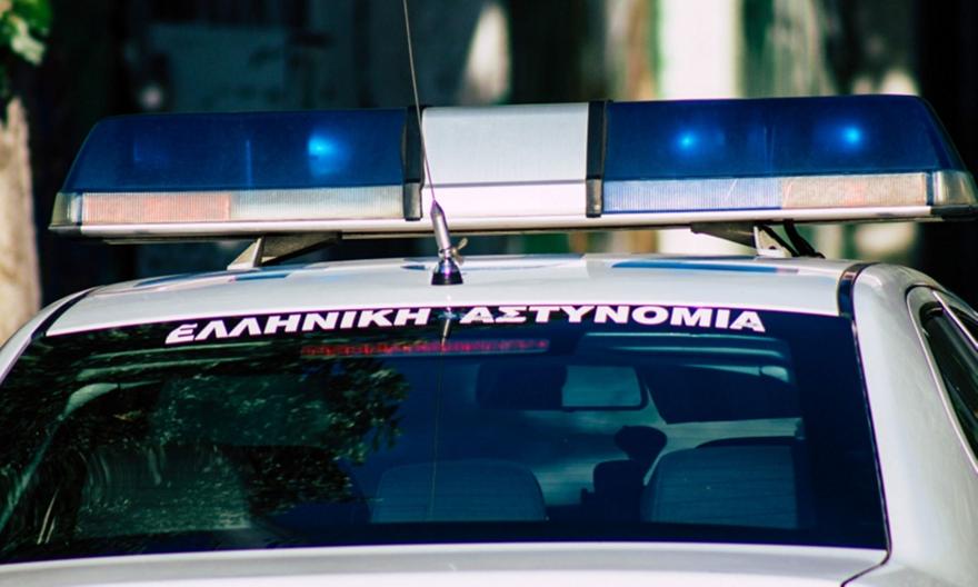 Σύλληψη άνδρα με αλυσοπρίονο στη Θεσσαλονίκη