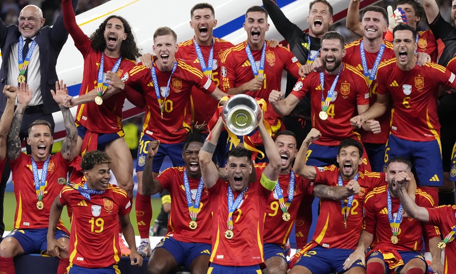 8ος Όμιλος: Το απόλυτο φαβορί, η παραδοσιακή δύναμη, η «ζημιάρα» & μια πρωτοεμφανιζόμενη